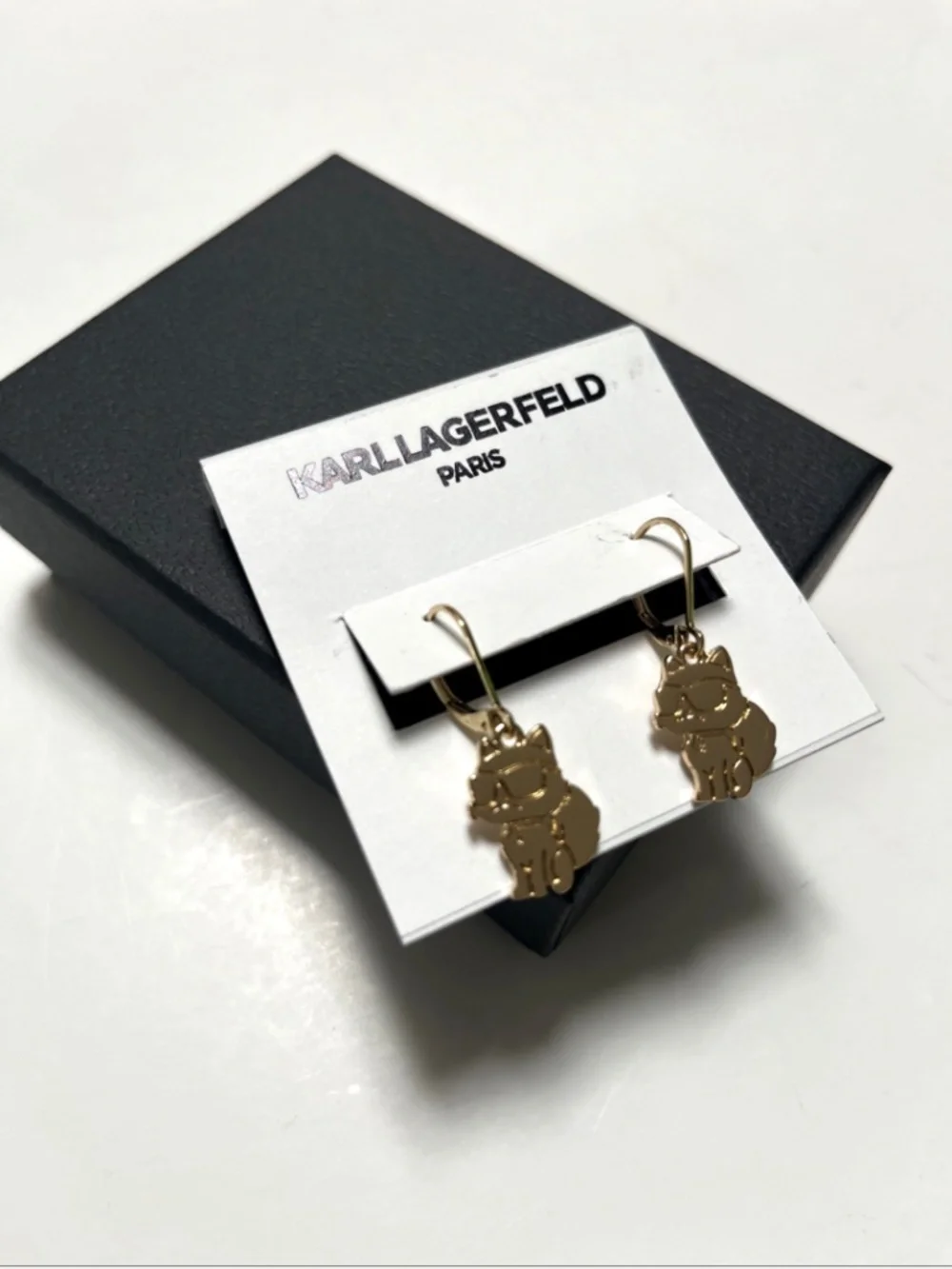 Karl Lagerfeld Paris Choupette Drop Earrings Gold Tone Cat Charm NWT